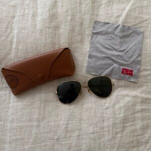 Ray-Ban Aviator Sunglasses